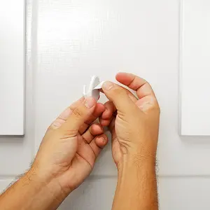Foto de aplicação - Gancho Ambar De Plástico - 4