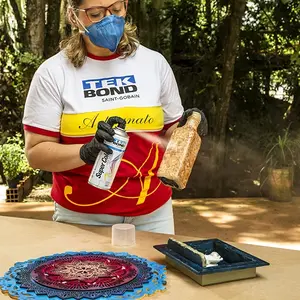 Foto de aplicação - Verniz Spray Brilhante - 5