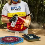 Foto de aplicação - Verniz Spray Brilhante - 6